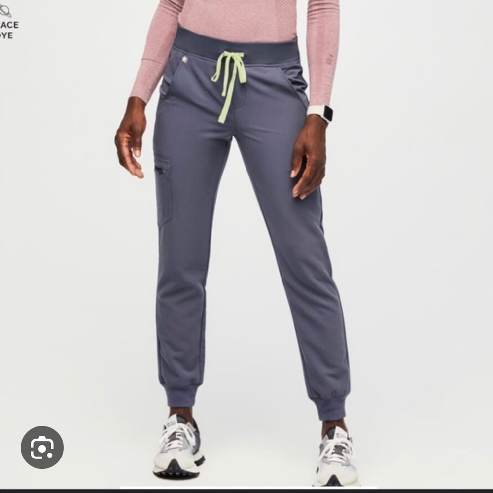 Figs women’s space navy Zamora jogger scrubs